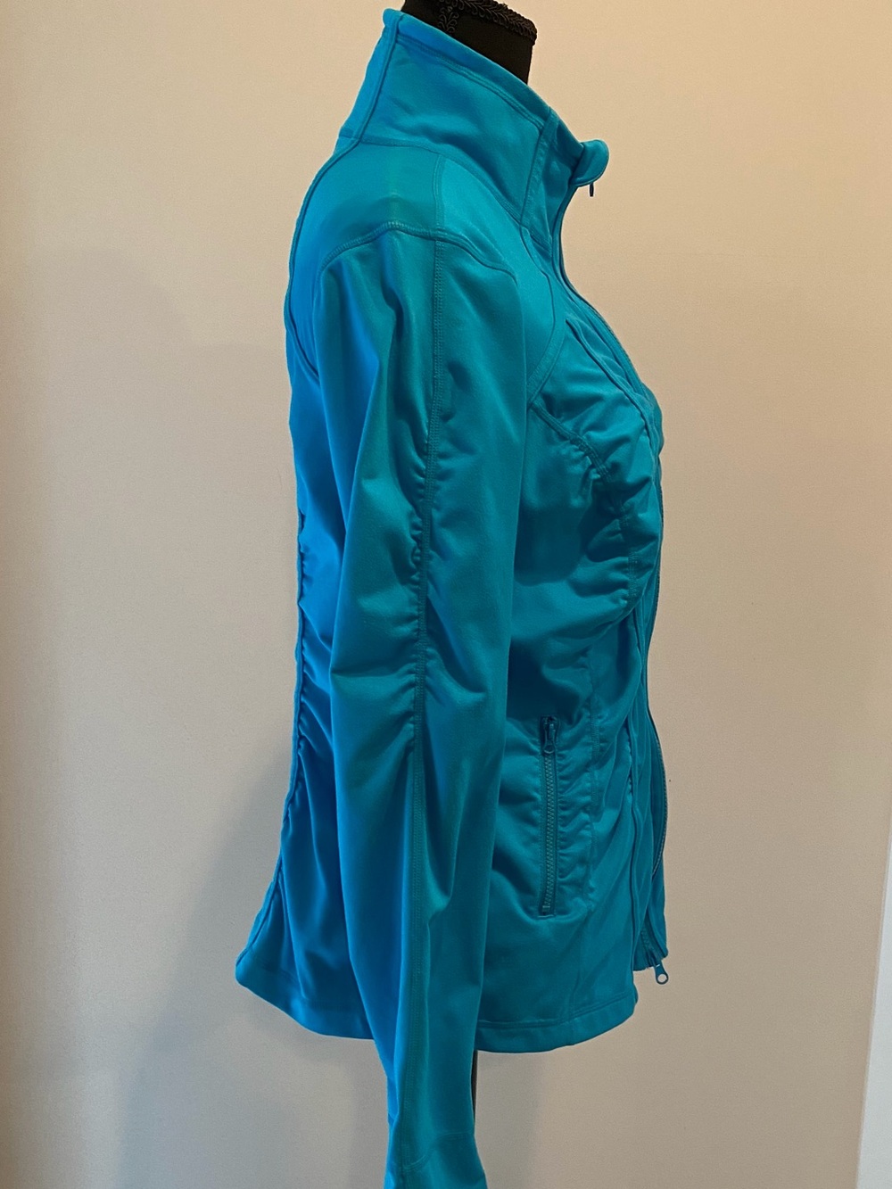 Zella Women’s Turquoise Active Zip-Up Jacket - Lightweight Fit - Picture 4 of 6